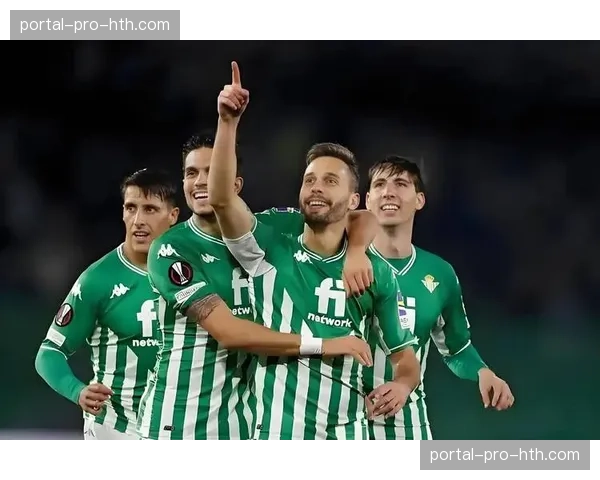 评论：贝蒂斯进攻华丽但防守脆弱，欧战资格渐行渐远